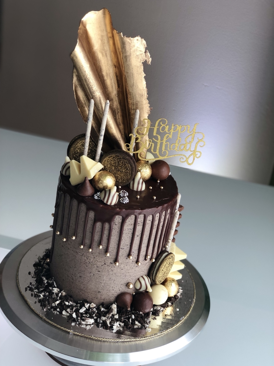 Cookies and Cream Lux Cake