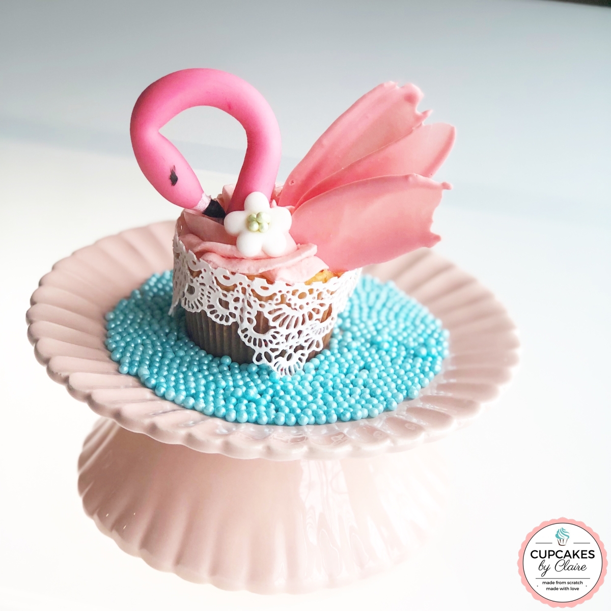 Flamingo Cupcake