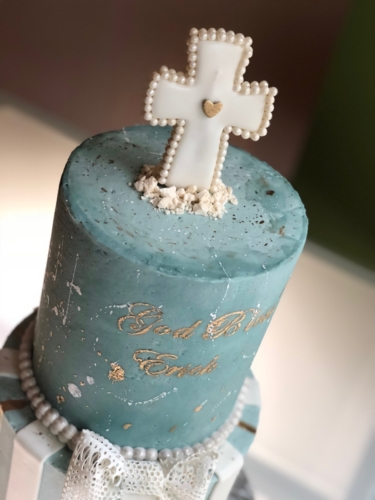Cross Cake