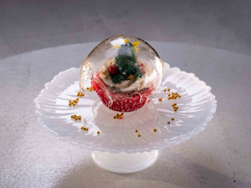 Cupcake Championship Snowglobe Cupcake