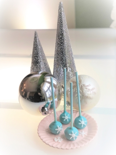 Holiday Cake Pops