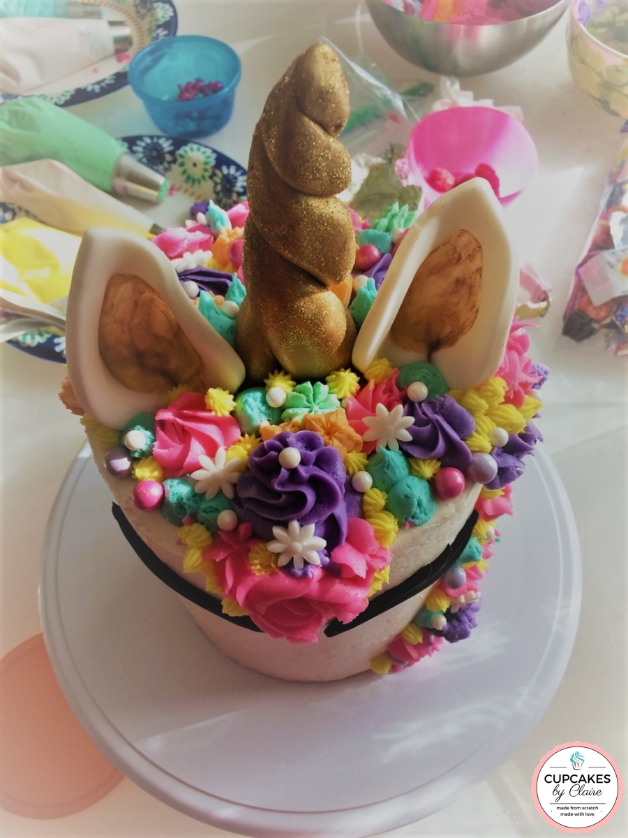 unicorn cake top